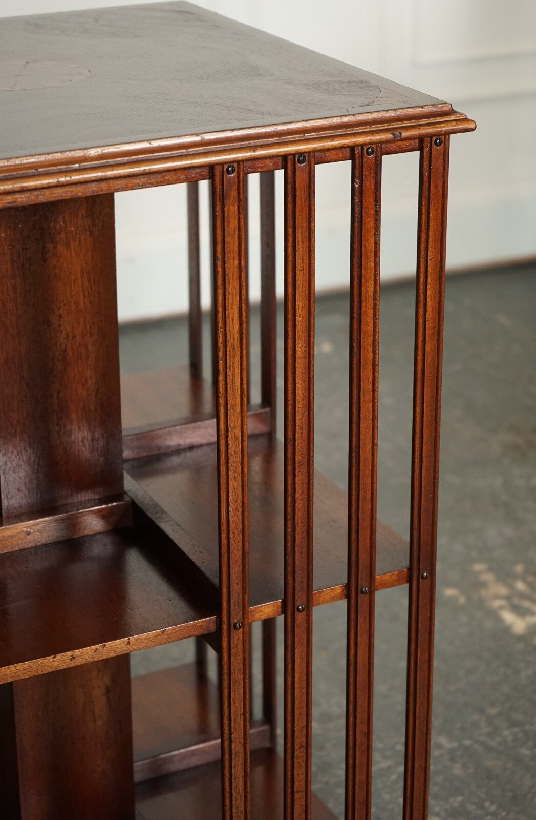 LOVELY ANTIQUE SHERATON REVIVAL INLAID REVOLVING BOOKCASE END TABLE