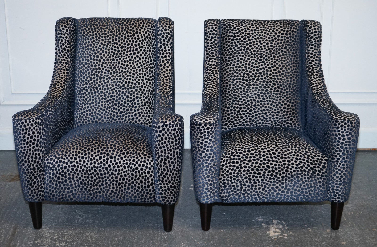 BEAUTIFUL PAIR OF NAVY BLUE LEOPARD PRINT FLAT ARM ARMCHAIRS