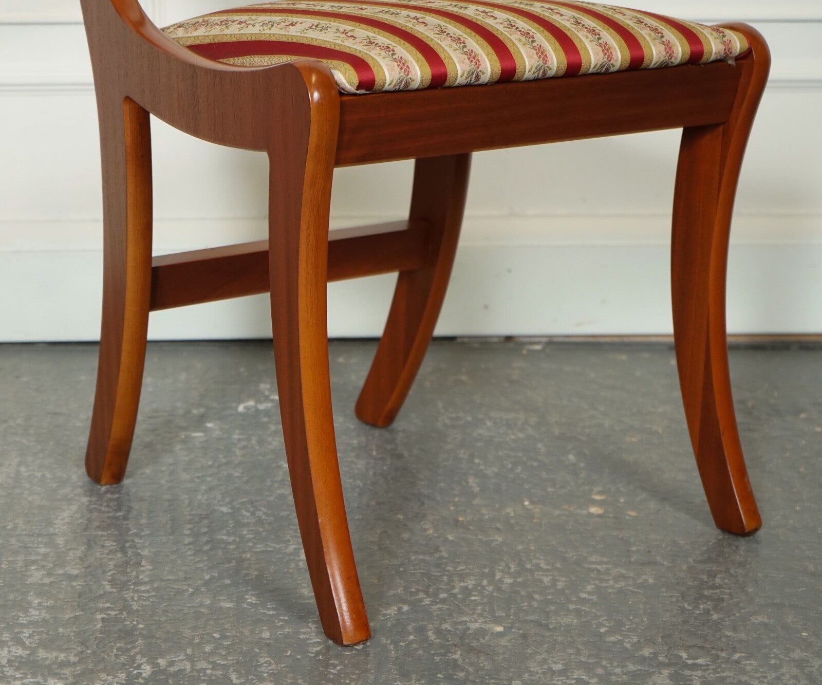 VINTAGE SET OF 8 YEW WOOD DINING CHAIRS J1