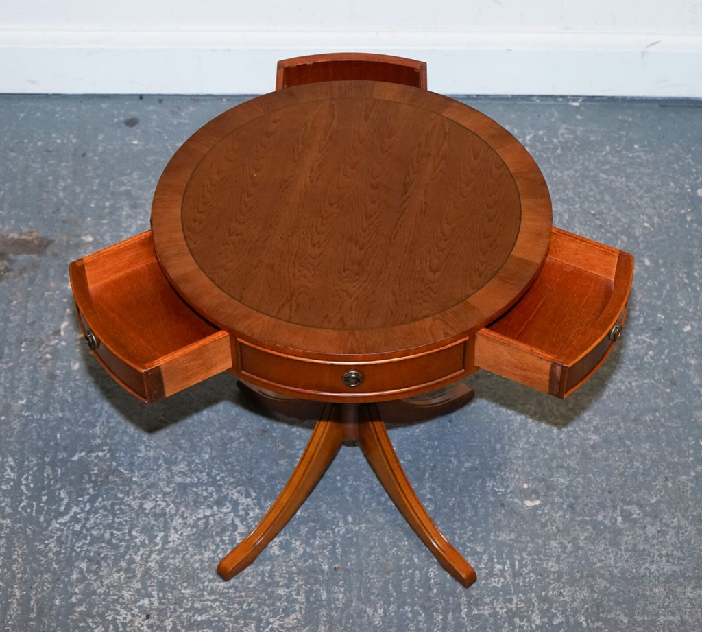 VINTAGE YEW WOOD CIRCULAR DRUM END SiDE LAMP TABLE