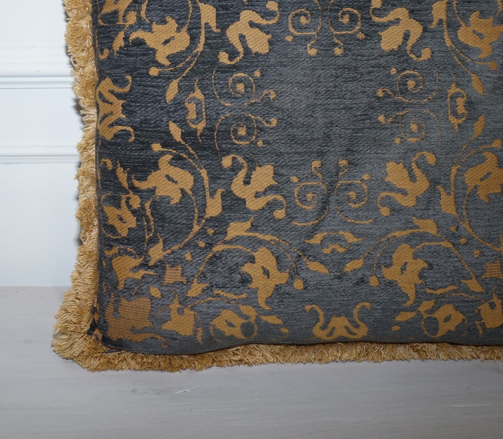 SET OF 4 VINTAGE JONELLE SCATTER CUSHIONS DUCK FEATHER FILLED VERY DECORATIVE