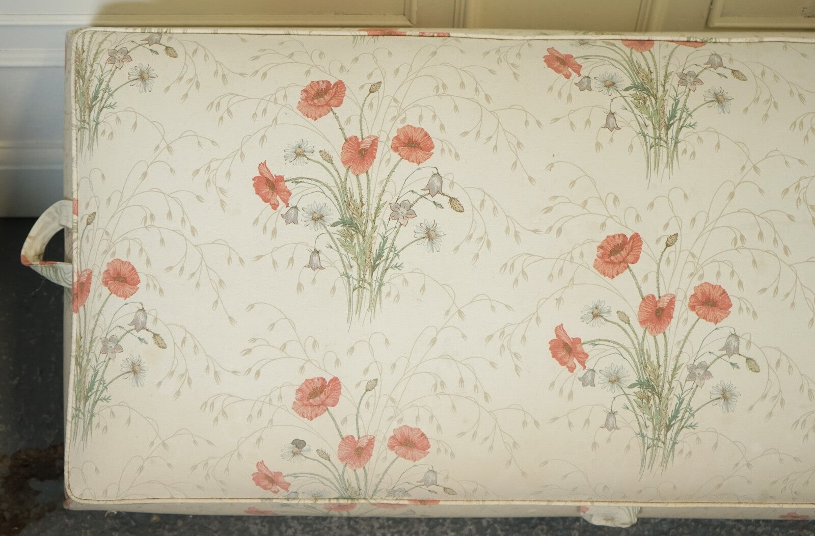 LARGE ANTIQUE VICTORIAN POPPY FLOWER PATTERN FABRIC OTTOMAN CHEST TRUNK  J1