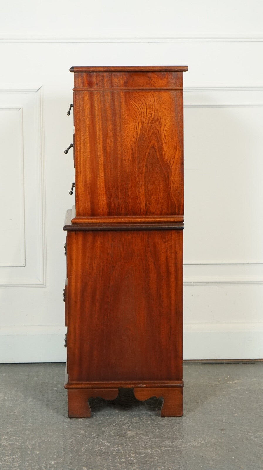 VINTAGE GEORGIAN STYLE TALLBOY WITH 6 DRAWERS WITH LOTS OF STORAGE SPACE