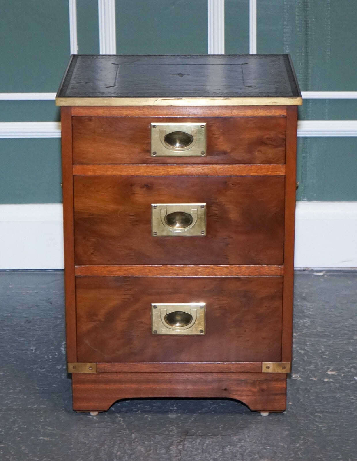 MILITARY CAMPAIGN BEDSIDE NIGHTSTAND END TABLE GREEN LEATHER TOP