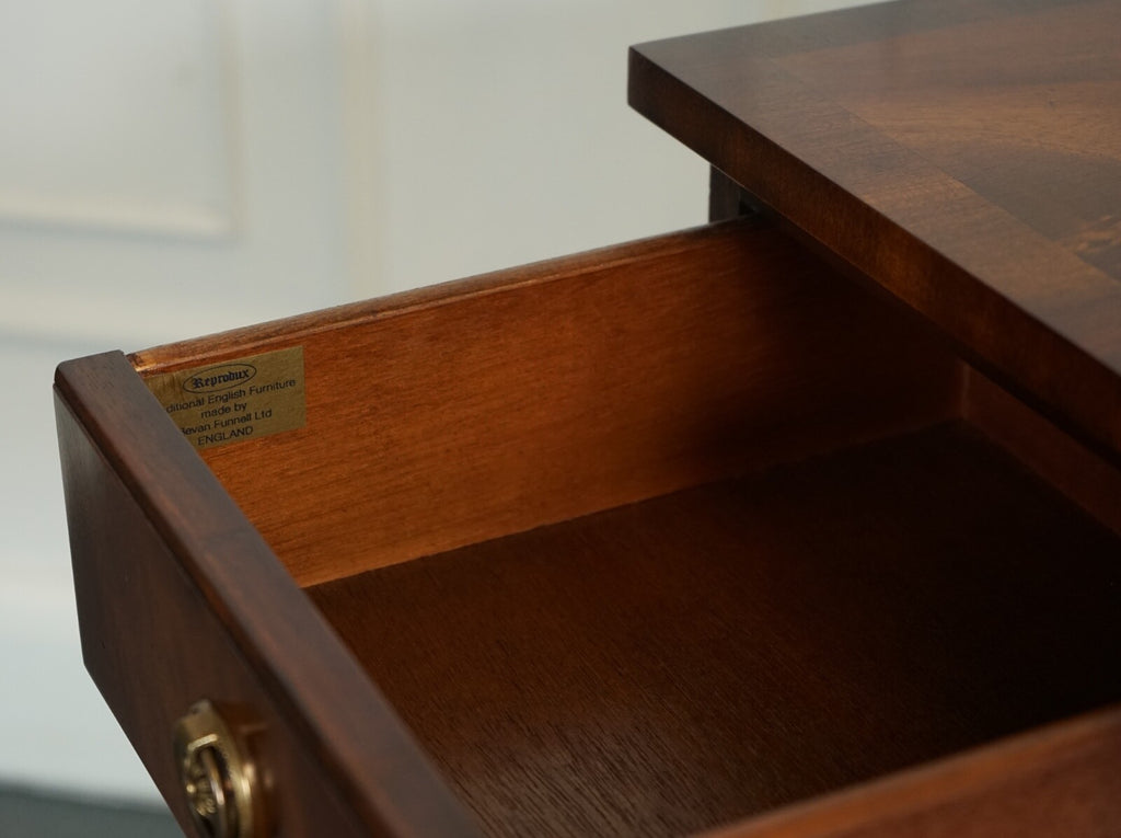 LOVELY BEVAN FUNNELL GEORGIAN STYLE FLAMED HARWOOD BUFFET SIDEBOARD J1