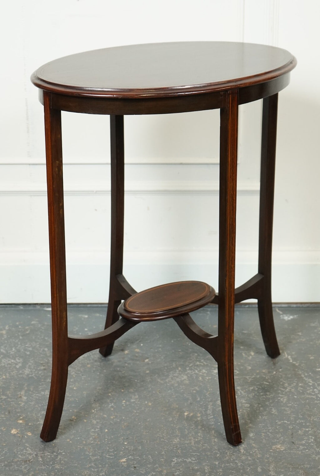 LOVELY ANTIQUE OVAL HARDWOOD SIDE PLANT TABLE J1