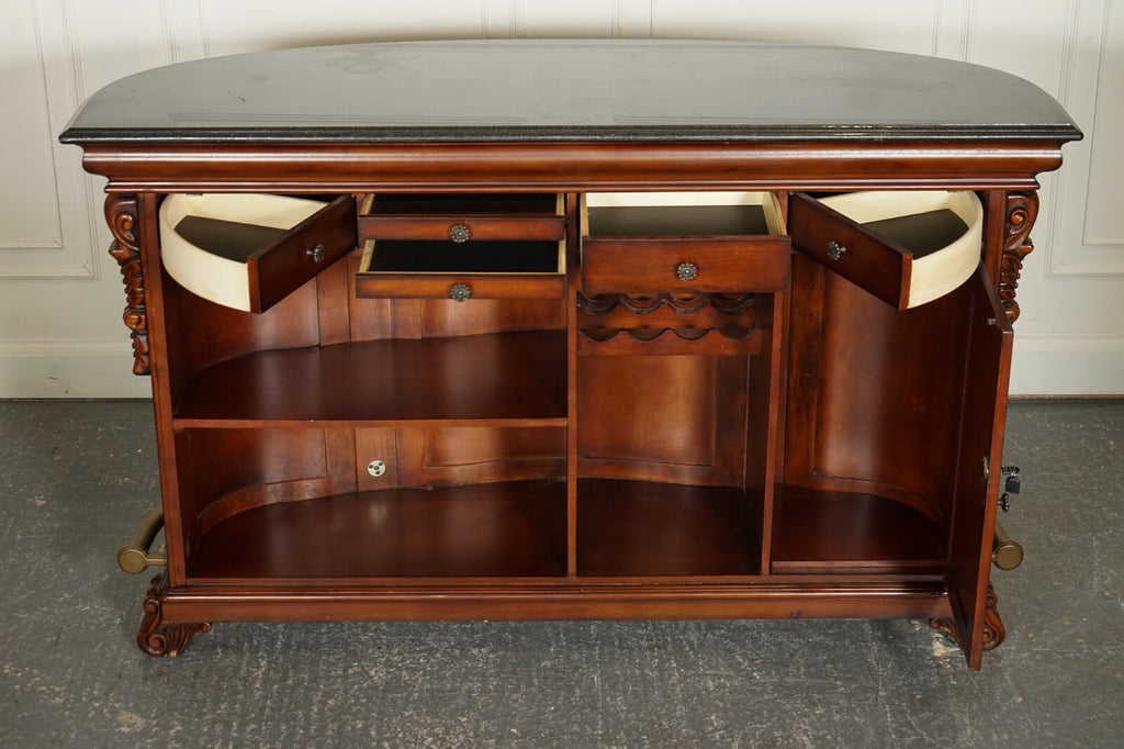 STUNNING HOWARD & MILLER STYLE AMERICAN BAR WITH GRANITE TOP & PAIR OF BARSTOOLS