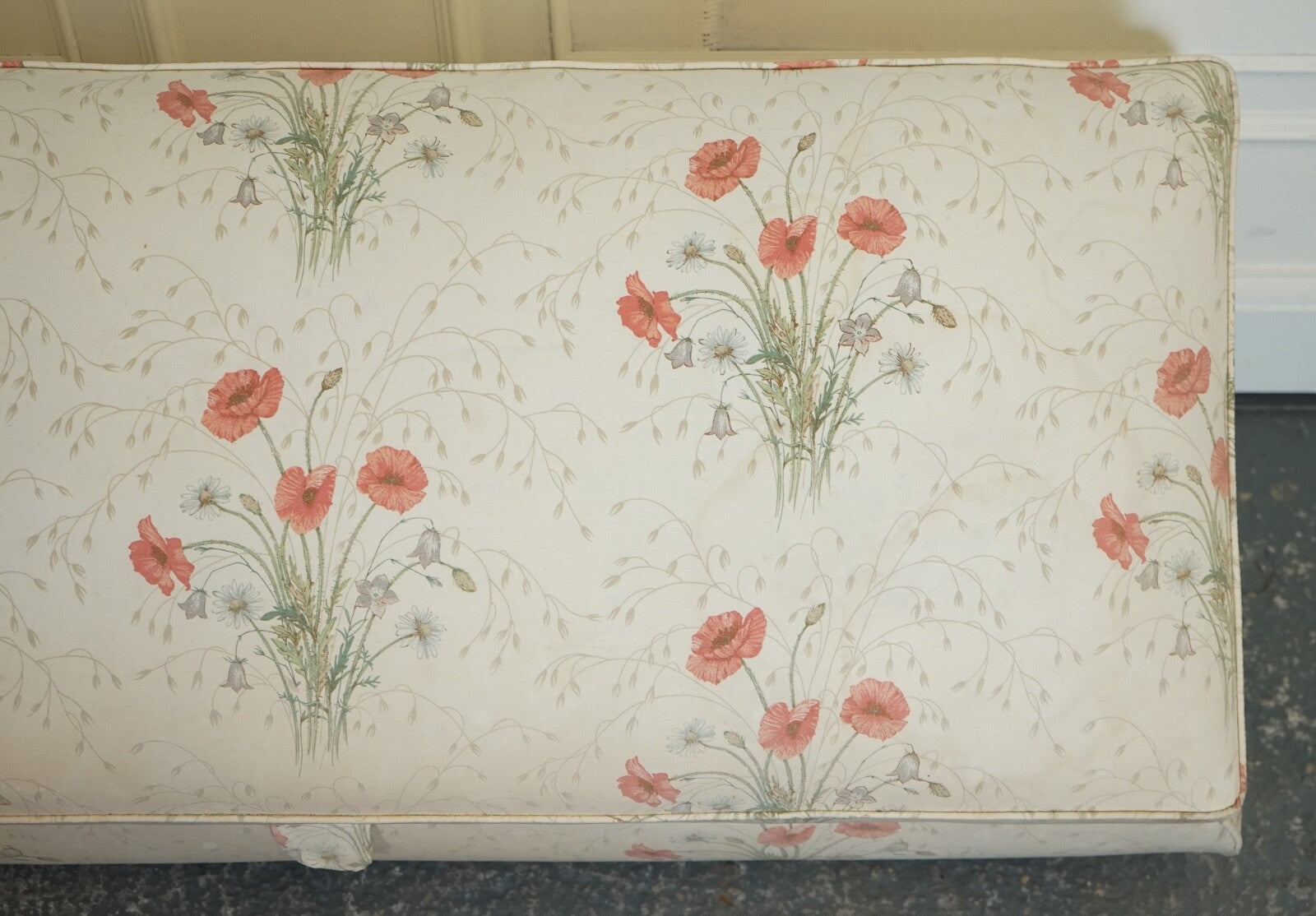 LARGE ANTIQUE VICTORIAN POPPY FLOWER PATTERN FABRIC OTTOMAN CHEST TRUNK  J1