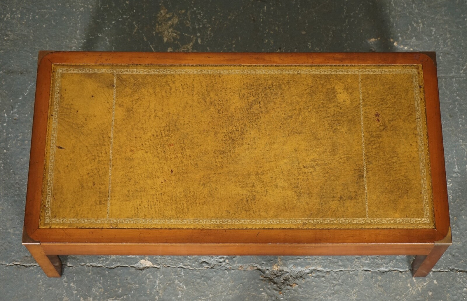 VINTAGE YEW WOOD MILITARY CAMPAIGN COFFEE TABLE WITH EMBOSSED LEATHER