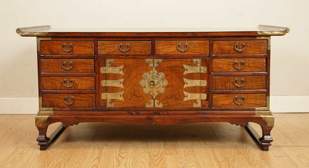 STUNNING LATE 19TH CENTRY KOREAN ELM COFFEE TABLE WITH LOTS OF DRAWERS