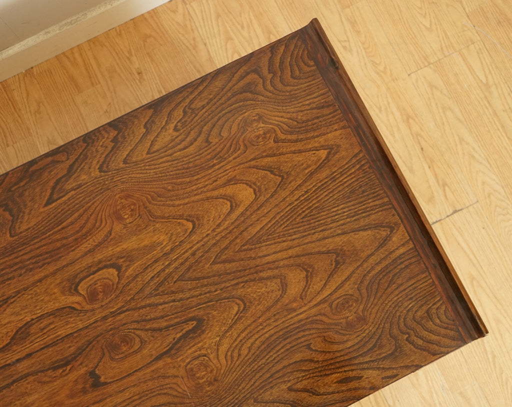 STUNNING LATE 19TH CENTRY KOREAN ELM COFFEE TABLE WITH LOTS OF DRAWERS