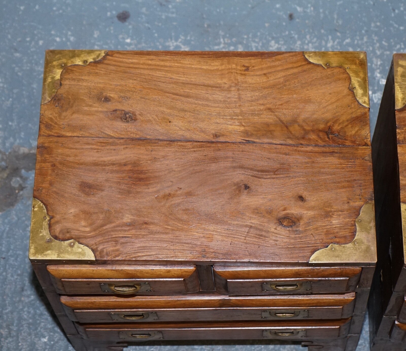 PAIR VINTAGE MILITARY CAMPAIGN BEDSIDE TABLES NIGHTSTANDS