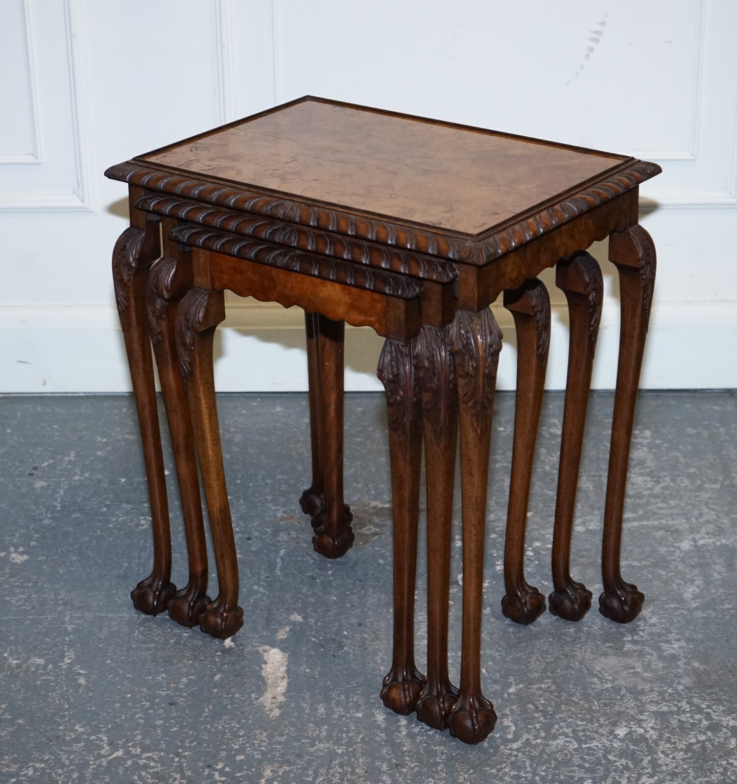 STUNNING BURR WALNUT NEST OF  THREE TABLES CARVED CLAW & BALL FEET