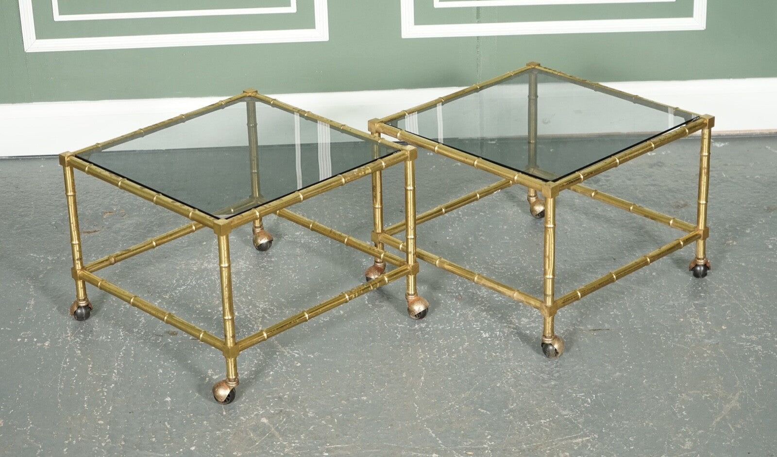 HOLLYWOOD REGENCY GOLDEN BAMBOO COFFEE TABLE SET WITH 2 SIDE TABLES ON CASTORS