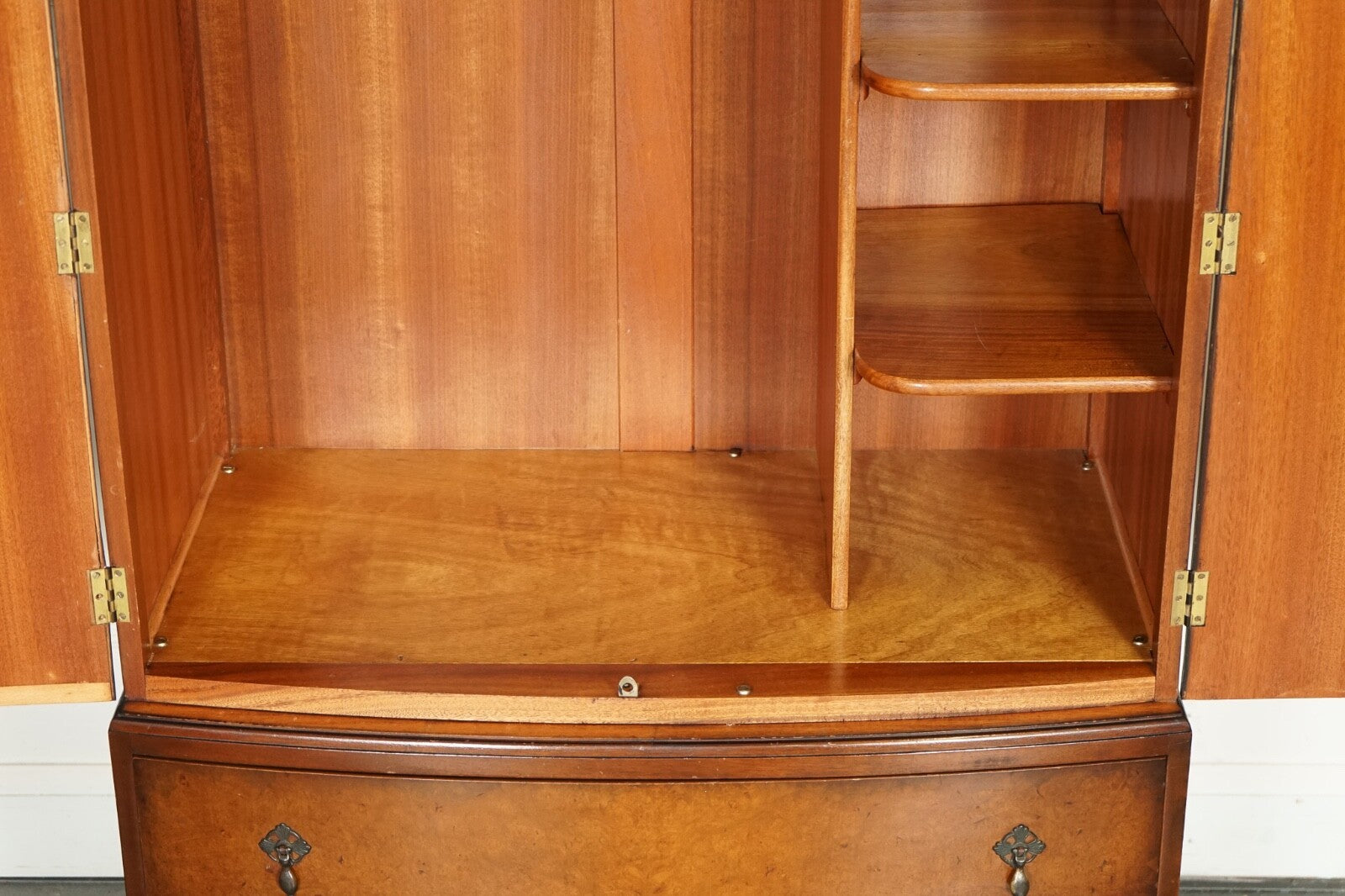 ViNTAGE ART DECO WARDROBE MADE BY MAPLE & CO TWO LARGE DRAWERS QUEEN ANNE LEGS