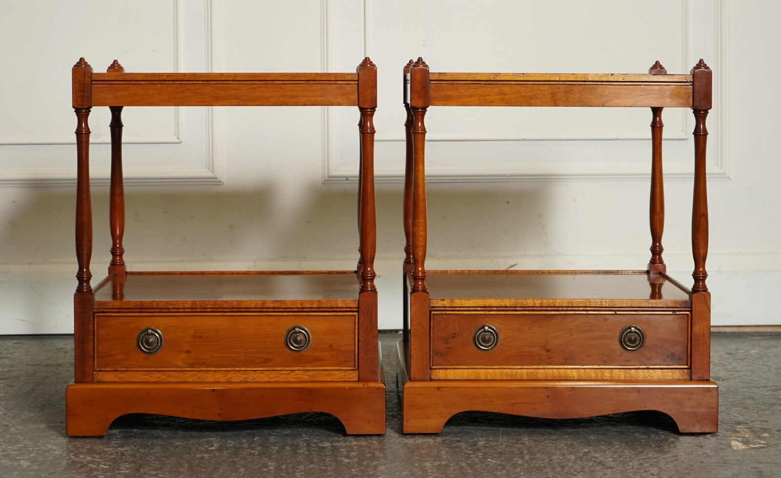 PAIR OF YEW WOOD TWO TIER GEORGIAN STYLE BEDSIDE SIDE END WINE LAMP TABLES