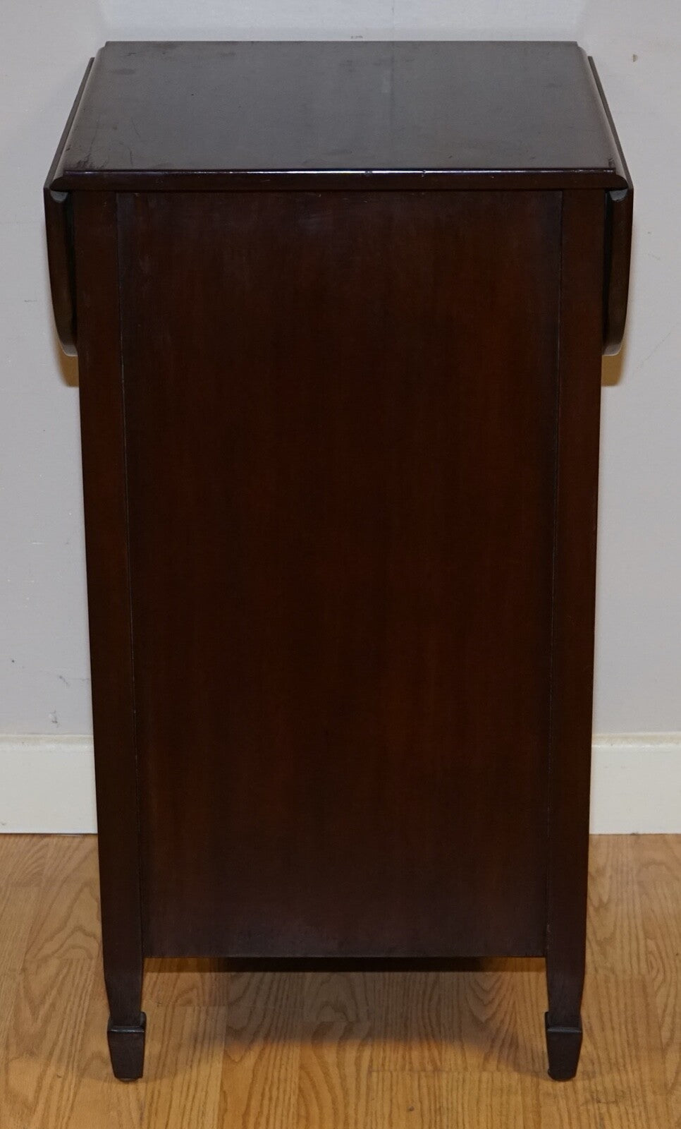 LOVELY VINTAGE MAHOGANY SIDE END HARDWOOD TABLE WITH DRAWER AND SHELFS
