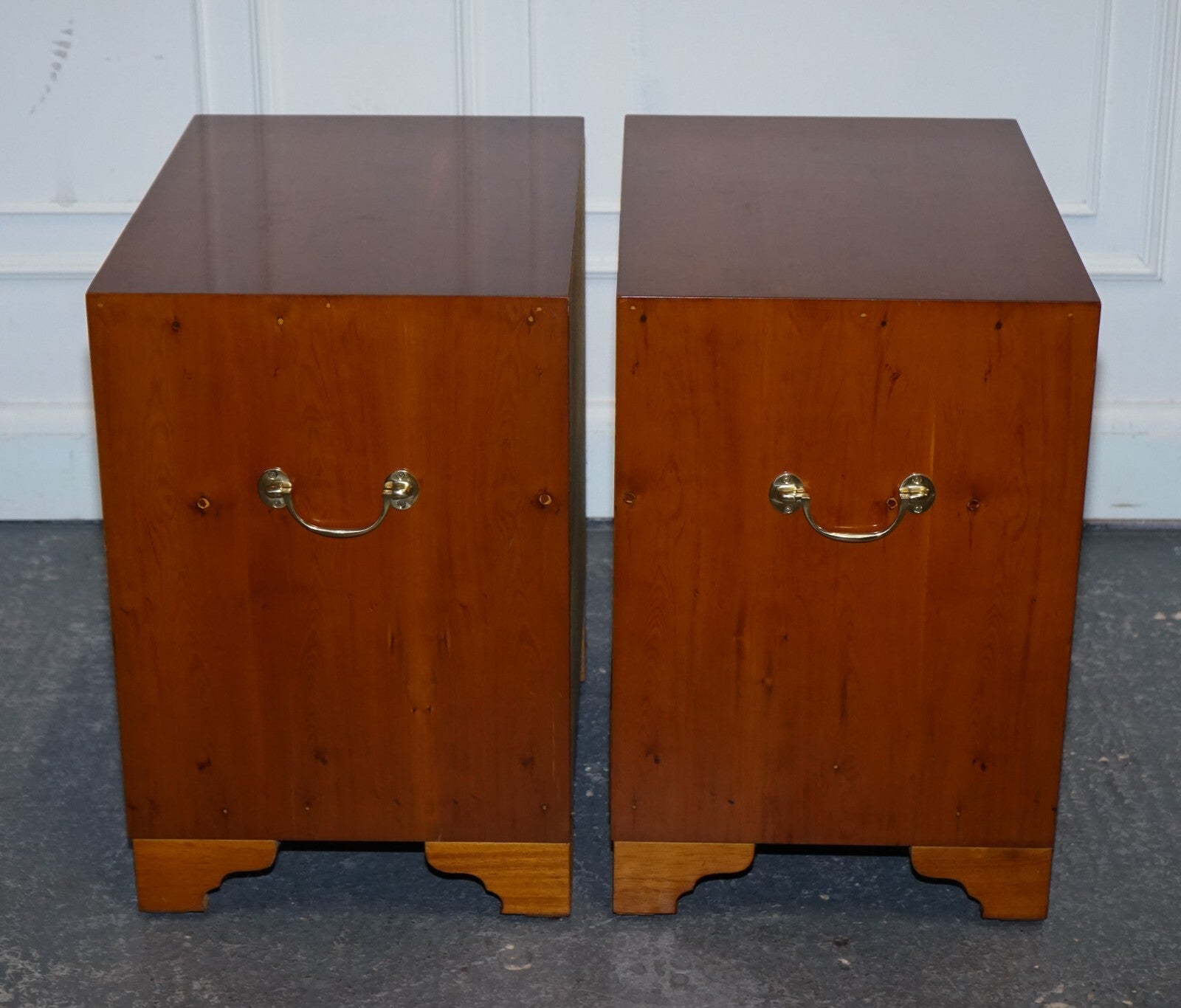 PAIR OF VINTAGE MILITARY CAMPAIGN YEW WOOD CHEST OF DRAWERS END TABLES