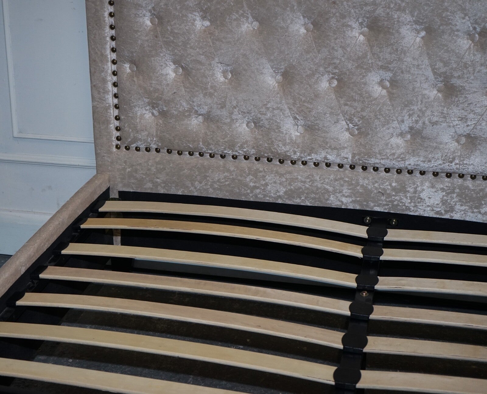BEAUTIFUL BABY PINK VELVET DOUBLE BED FRAME