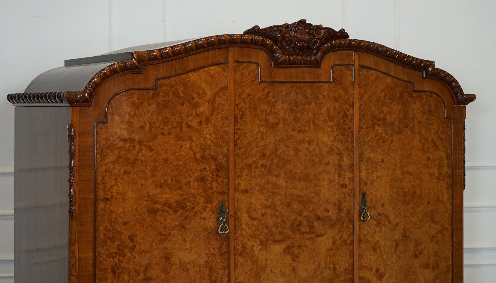 VICTORIAN QUEEN ANNE BURR WALNUT HEAVILY CARVED TRIPLE DOOR WARDROBE