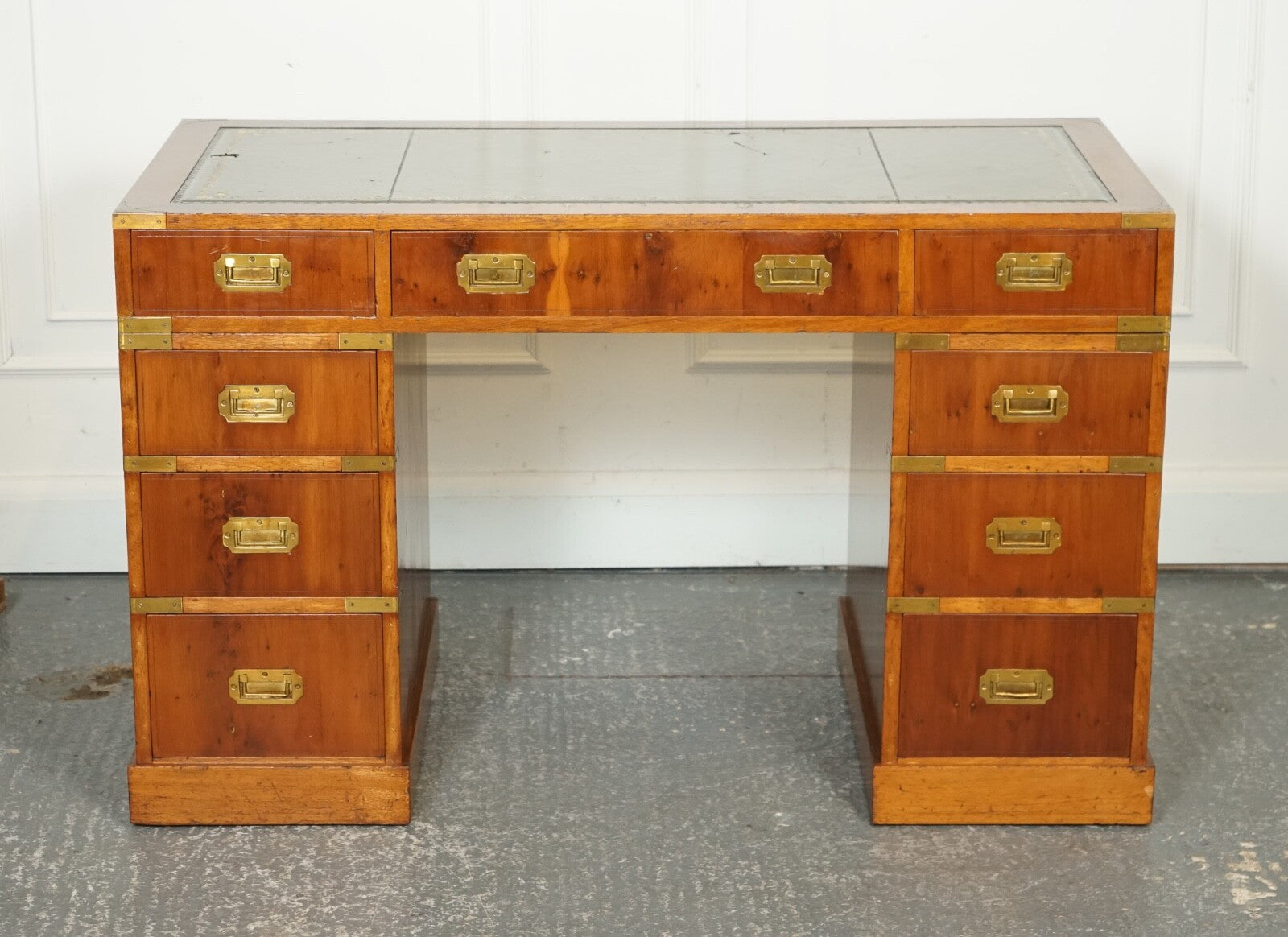 VINTAGE BURR YEW CAMPAIGN MILITARY GREEN LEATHER TWIN PEDESTAL DESK BRASS