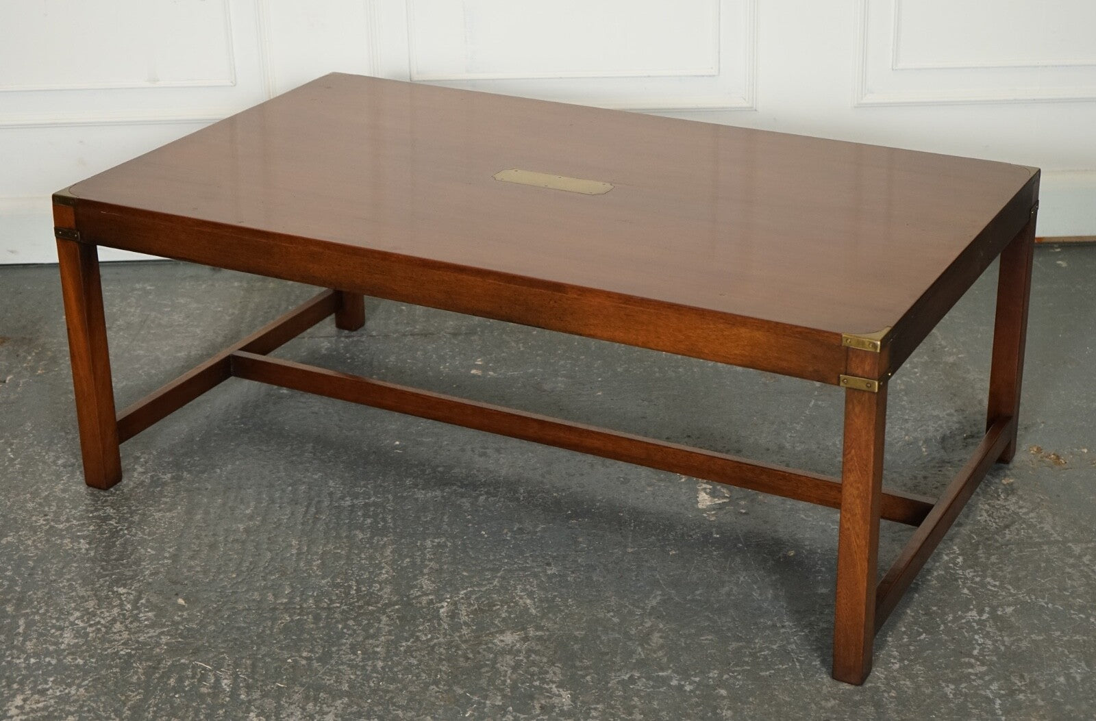 STUNNING LARGE VINTAGE HARRODS LONDON KENNEDY MILITARY CAMPAIGN COFFEE TABLE