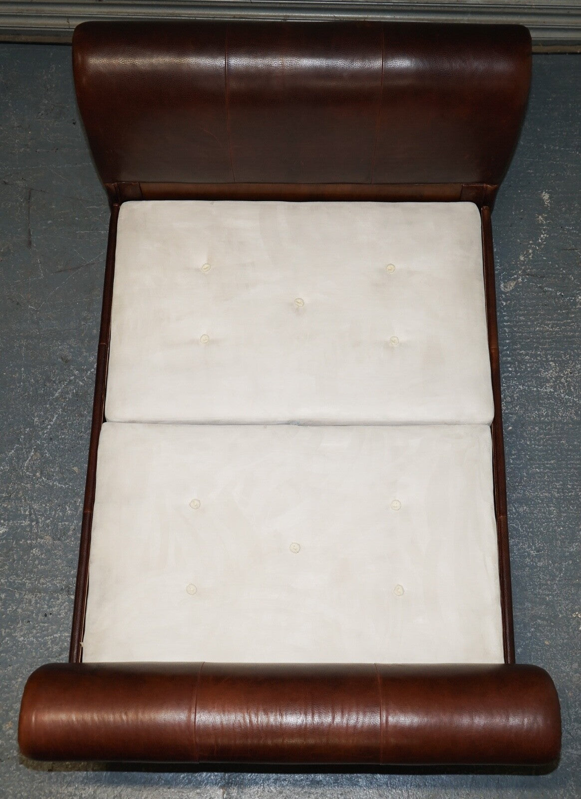 STUNNING KING SIZE BONAPARTE CARVED LEATHER BED AND SO TO BED RRP £14,000