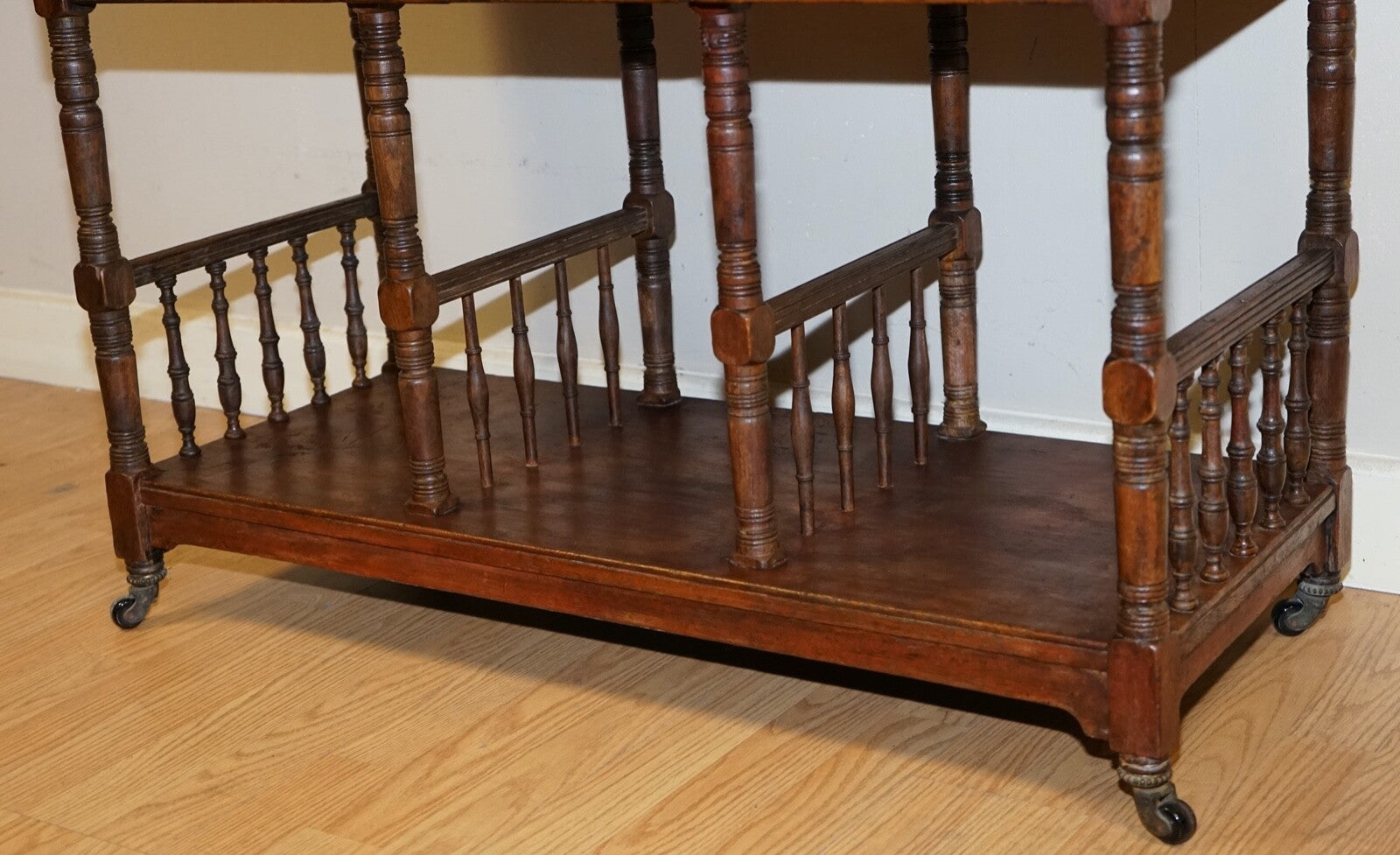 VICTORIA REGINA STAMPED HALLWAY WHATNOT SIDEBOARD GLAZED DOOR PORCELAIN CASTORS