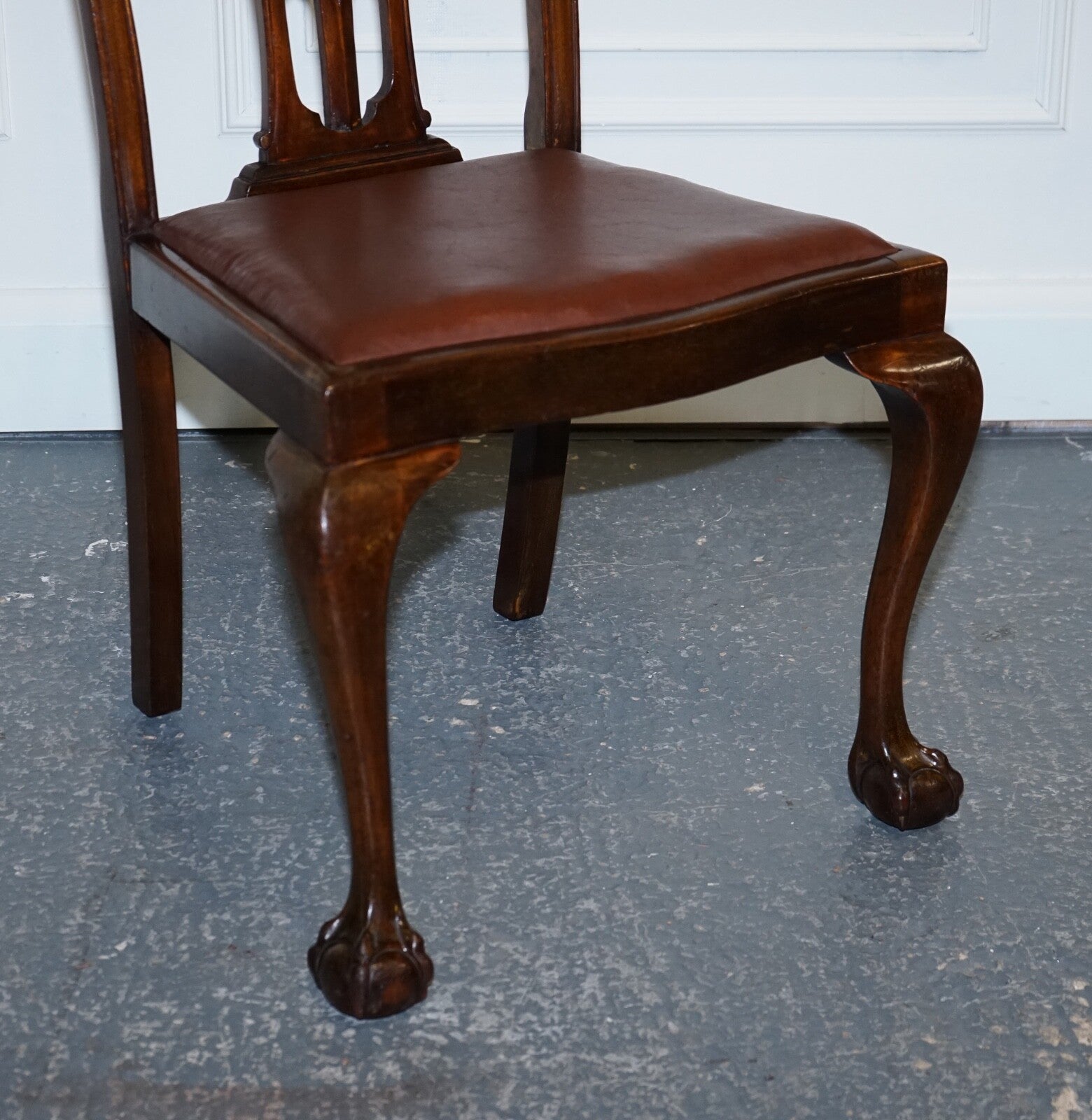 JAMES PHILLIPS CHIPPENDALE STYLE CLAW & BALL SIDE DINING DESK LEATHER CHAIRS