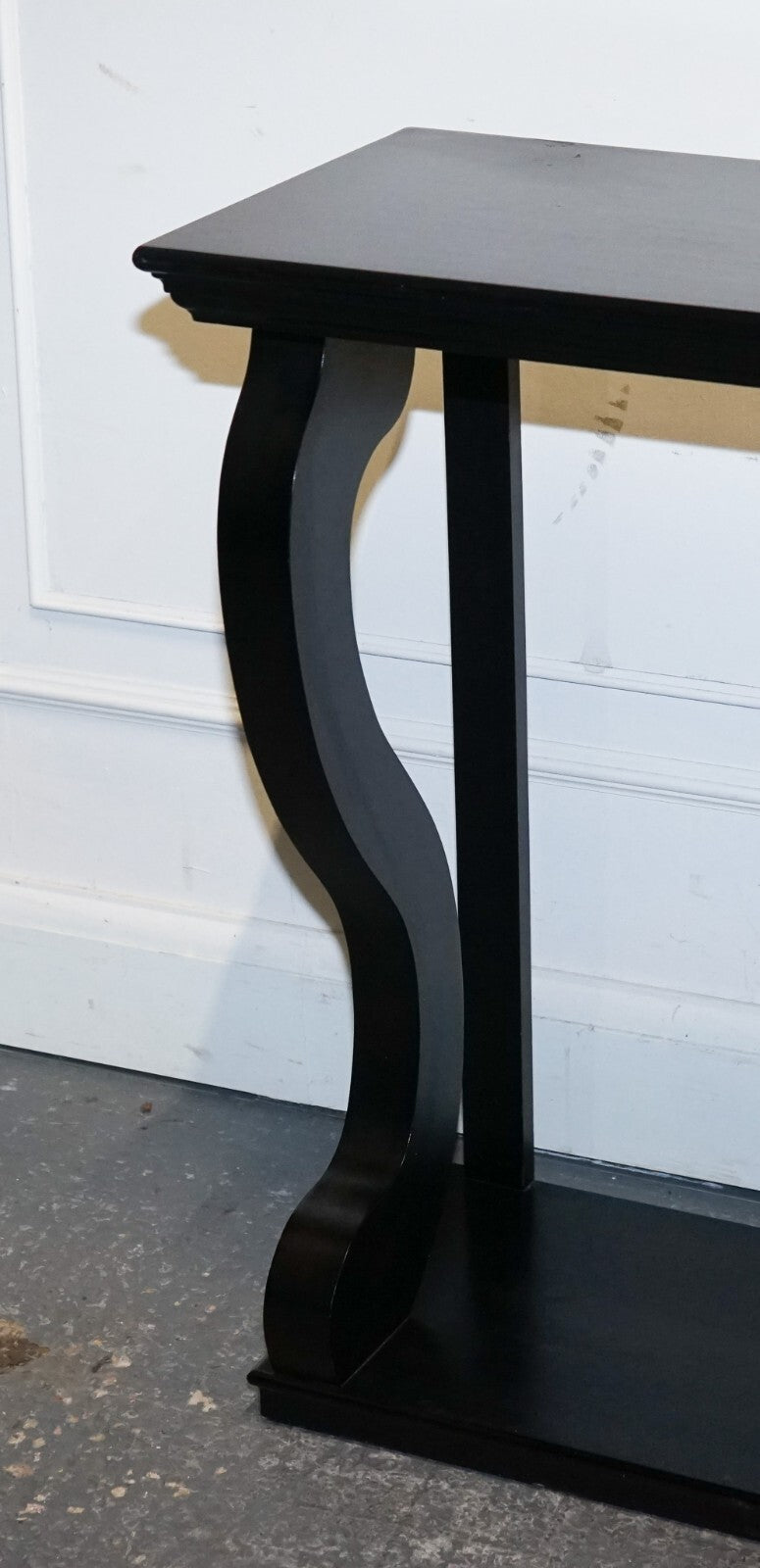 LOVELY BLACK FRENCH BAROQUE STYLE CONSOLE TABLE SIDEBOARD