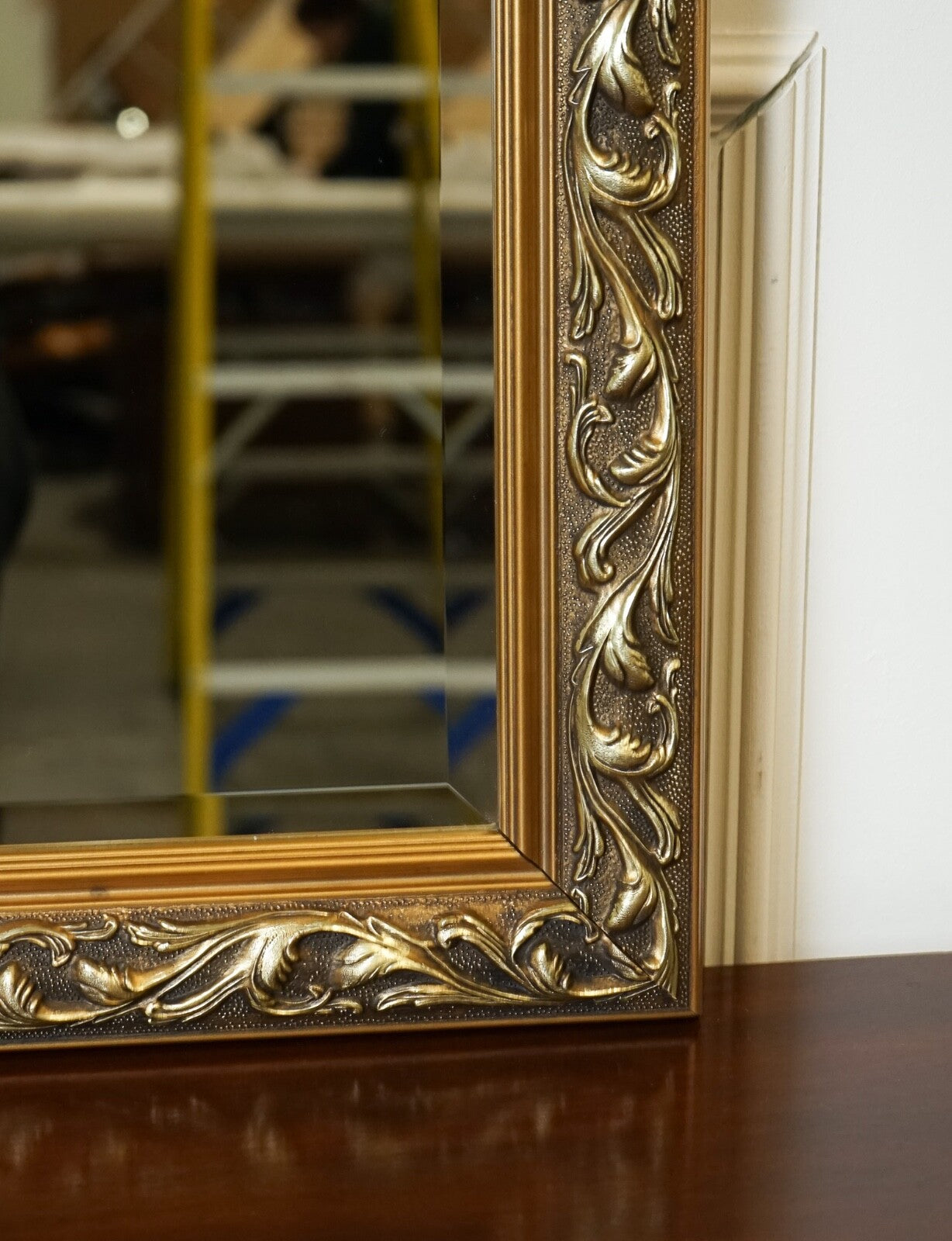 BEAUTIFUL VINTAGE CUSHIONED GILTWOOD BEVELLED MIRROR