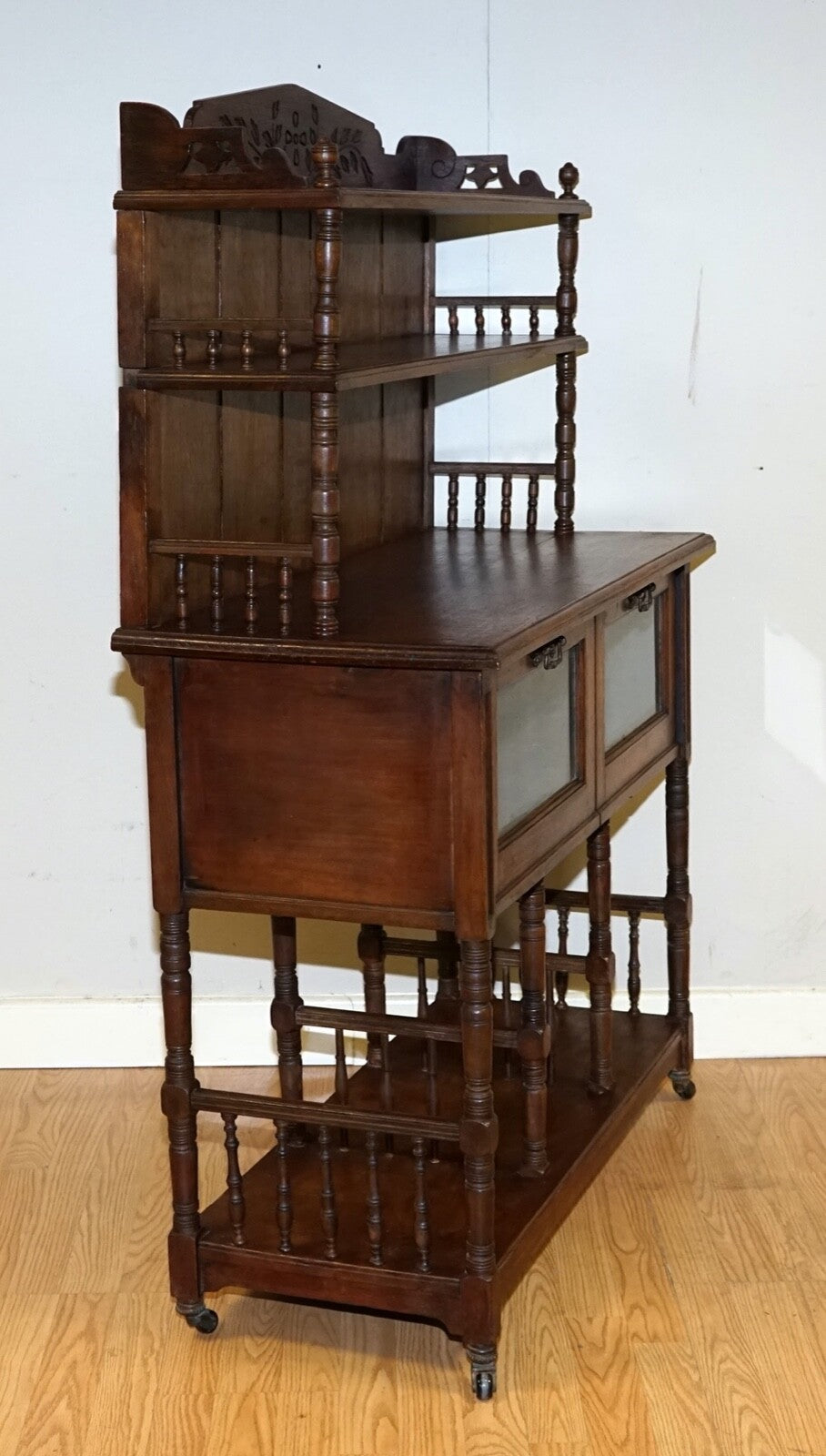 VICTORIA REGINA STAMPED HALLWAY WHATNOT SIDEBOARD GLAZED DOOR PORCELAIN CASTORS