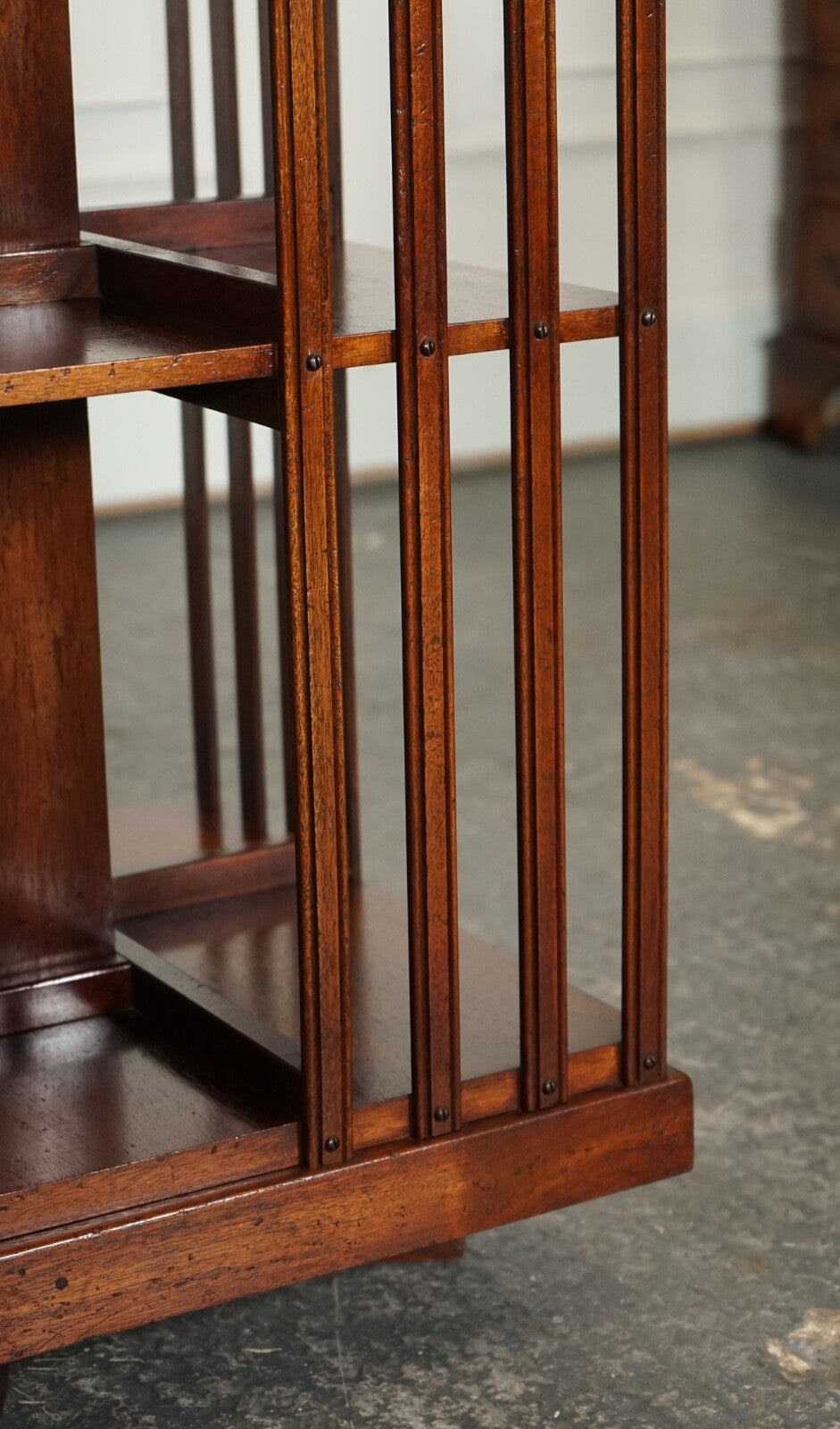 LOVELY ANTIQUE SHERATON REVIVAL INLAID REVOLVING BOOKCASE END TABLE