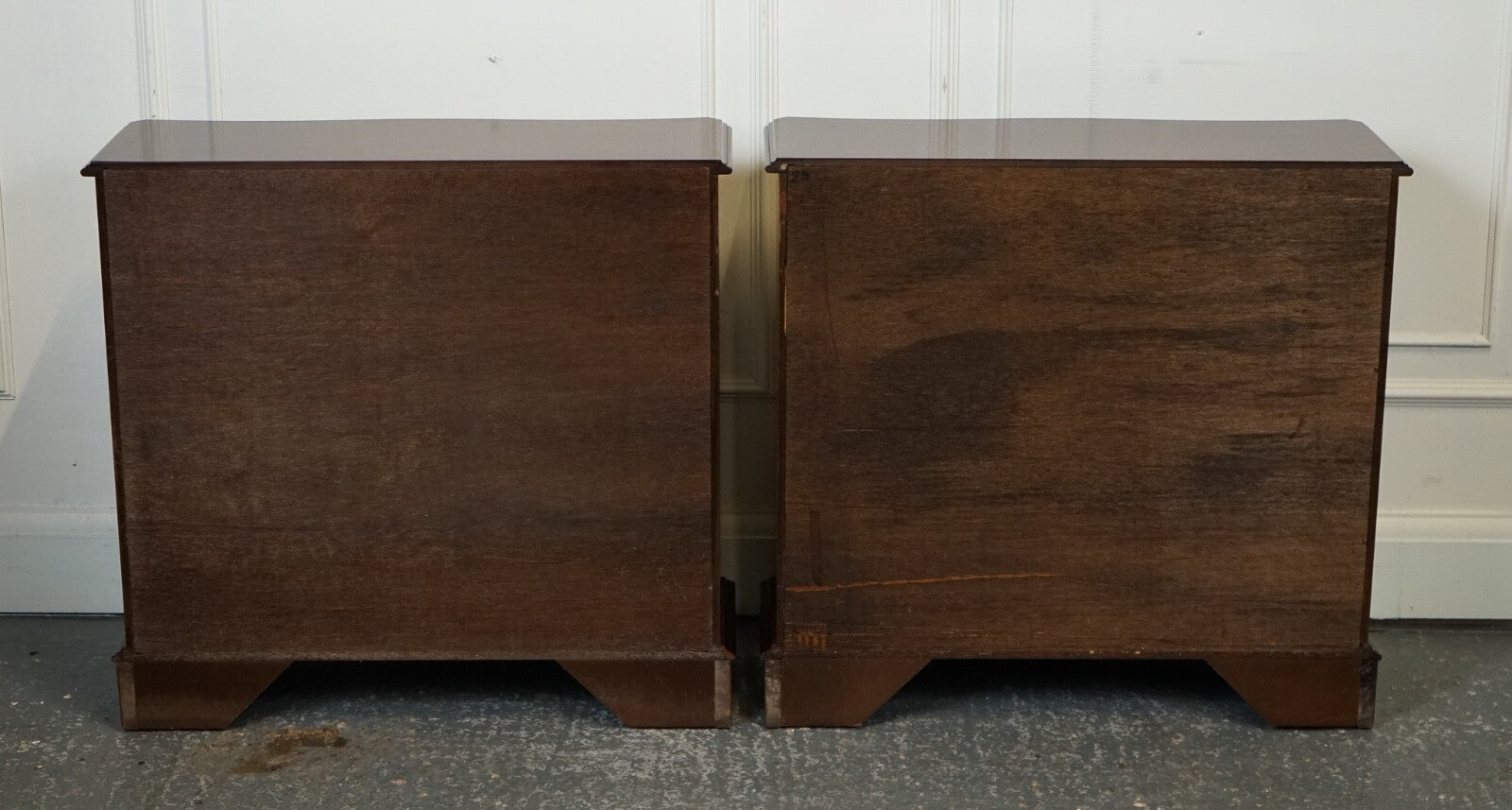PAIR MAHOGANY OPEN DWARF LIBRARY BOOKCASES ADJUSTABLE SHELVES J1